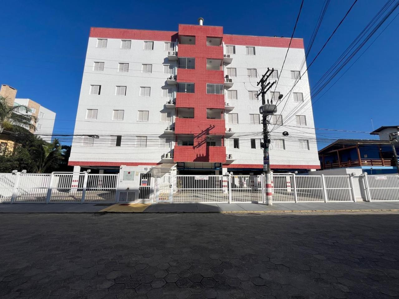 Apartamento Em Ubatuba! A 100M Da Praia! Екстериор снимка